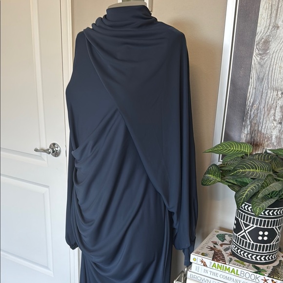 🆕 listing! ASOS Blue Ruched Long Sleeve Gown - Picture 2 of 12